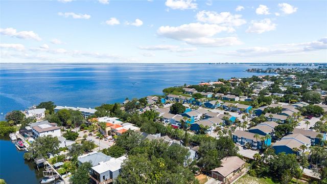 4833 W FLAMINGO RD, Tampa, FL 33611
