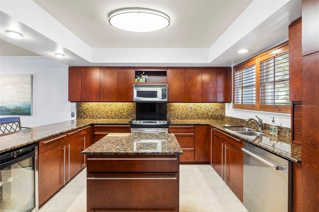 4833 W FLAMINGO RD, Tampa, FL 33611