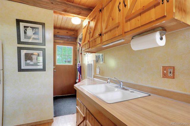 1121 GCR 2416, Kremmling, CO 80459