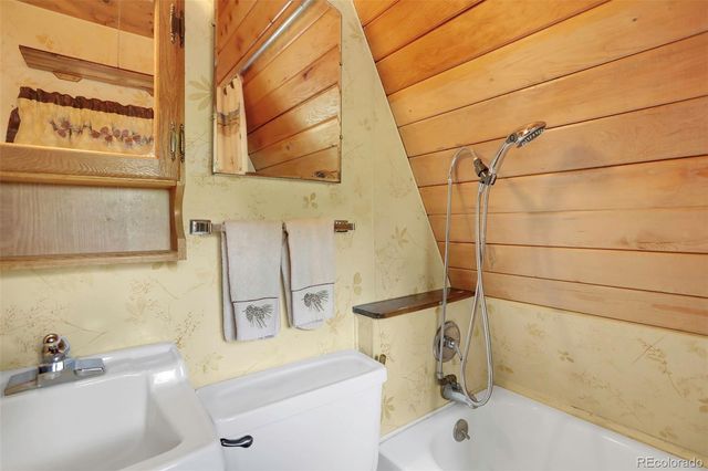 1121 GCR 2416, Kremmling, CO 80459