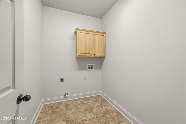 210 Cedar Grove Drive, Youngsville, LA 70592