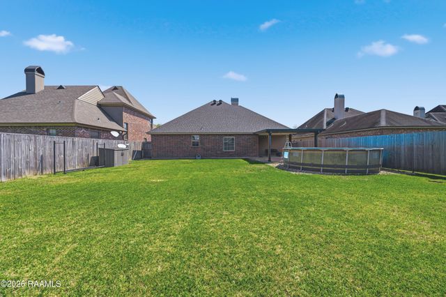 210 Cedar Grove Drive, Youngsville, LA 70592