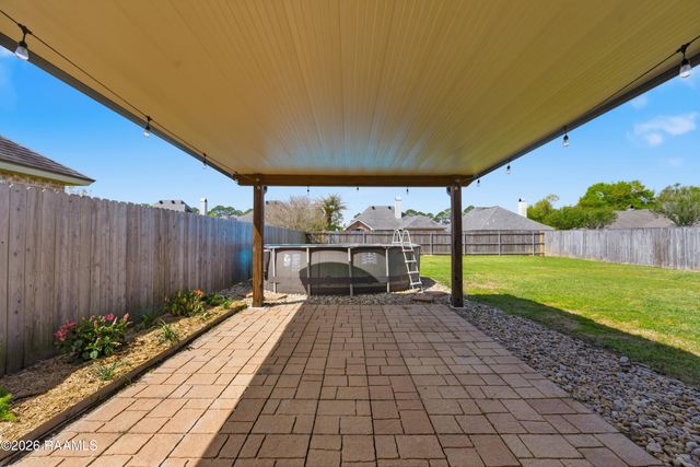 210 Cedar Grove Drive, Youngsville, LA 70592