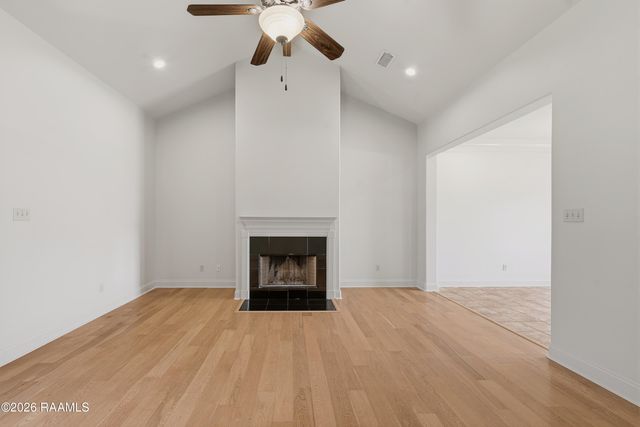 210 Cedar Grove Drive, Youngsville, LA 70592