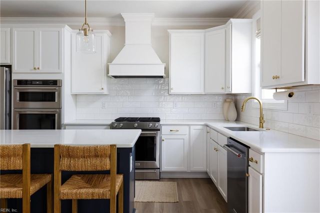 1325 Narrow WAY, Virginia Beach, VA 23451