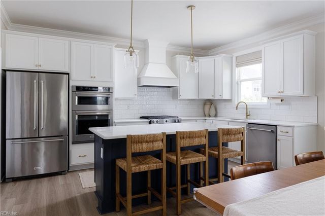 1325 Narrow WAY, Virginia Beach, VA 23451