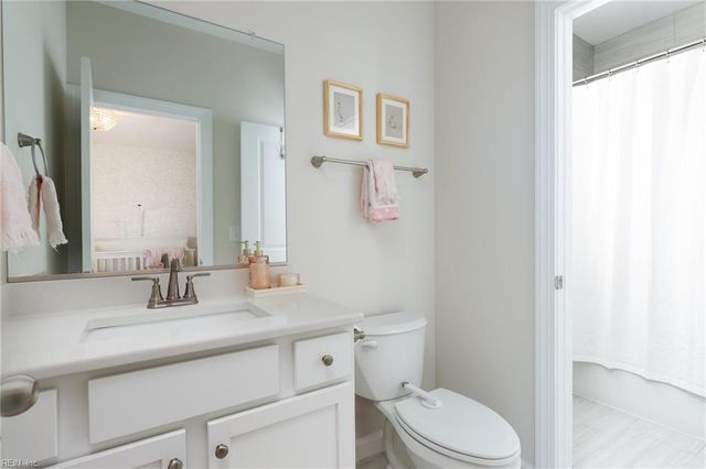 1325 Narrow WAY, Virginia Beach, VA 23451