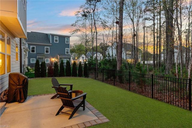 1325 Narrow WAY, Virginia Beach, VA 23451