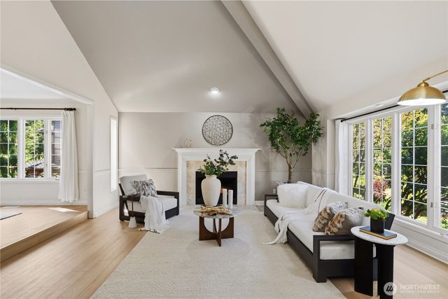 15461 SE 67th St, Bellevue, WA 98006
