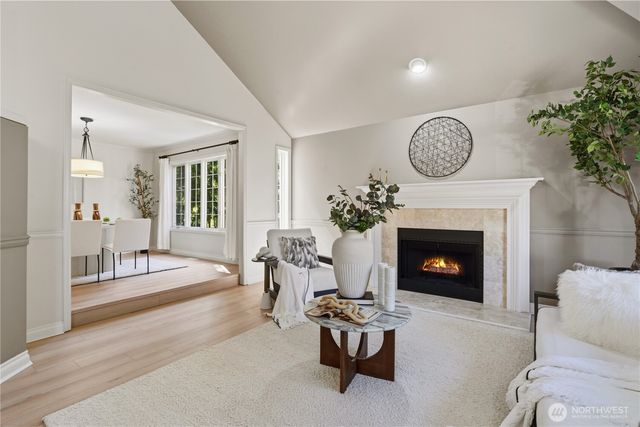 15461 SE 67th St, Bellevue, WA 98006