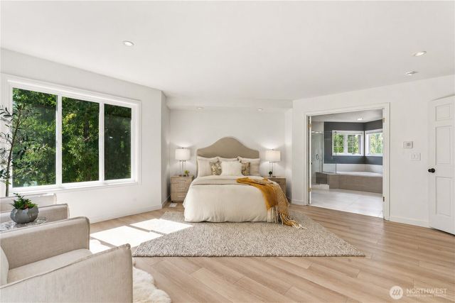 15461 SE 67th St, Bellevue, WA 98006