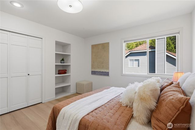 15461 SE 67th St, Bellevue, WA 98006