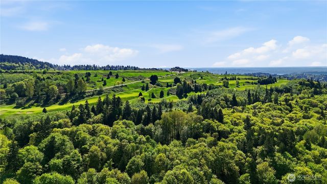 15461 SE 67th St, Bellevue, WA 98006