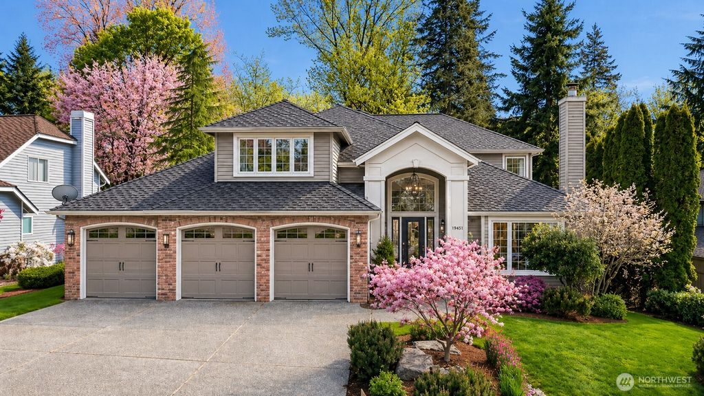 15461 SE 67th St, Bellevue, WA 98006
