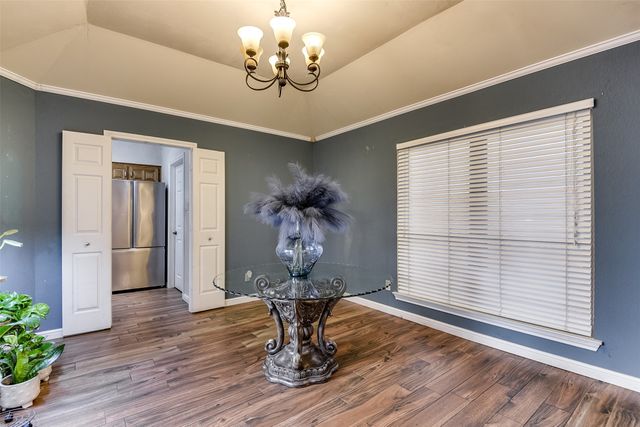 3702 Woodside Drive, Arlington, TX 76016