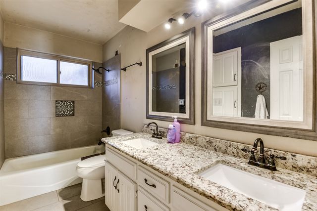 3702 Woodside Drive, Arlington, TX 76016