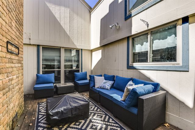 3702 Woodside Drive, Arlington, TX 76016