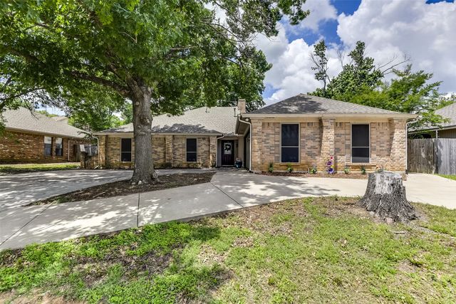 3702 Woodside Drive, Arlington, TX 76016