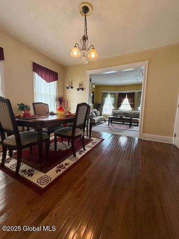 527 Pawling Avenue, Troy, NY 12180