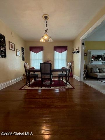527 Pawling Avenue, Troy, NY 12180