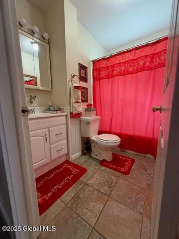 527 Pawling Avenue, Troy, NY 12180