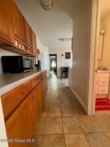527 Pawling Avenue, Troy, NY 12180