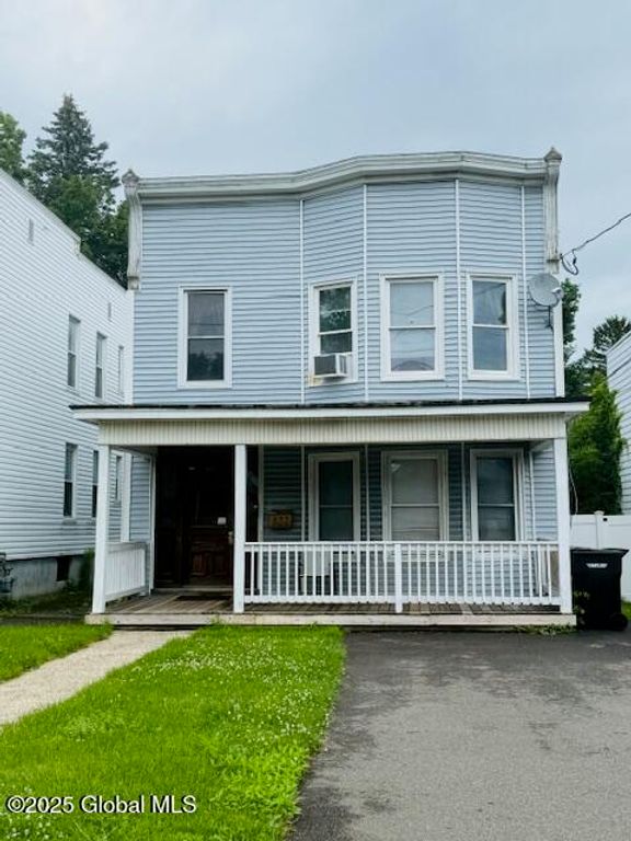 527 Pawling Avenue, Troy, NY 12180