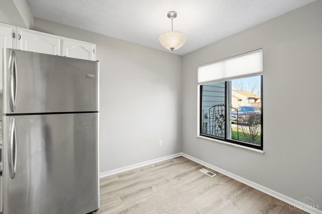 9477 Colegate Way, West Chester, OH 45011