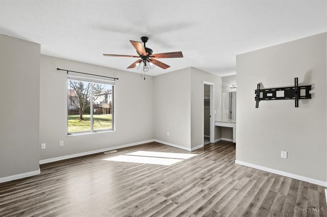 9477 Colegate Way, West Chester, OH 45011