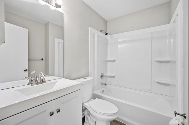 9477 Colegate Way, West Chester, OH 45011