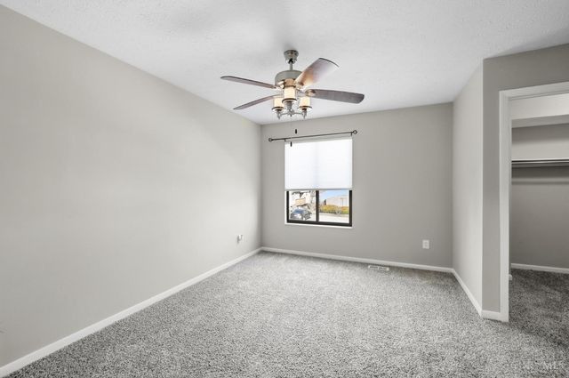 9477 Colegate Way, West Chester, OH 45011