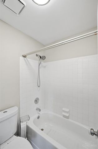 9477 Colegate Way, West Chester, OH 45011