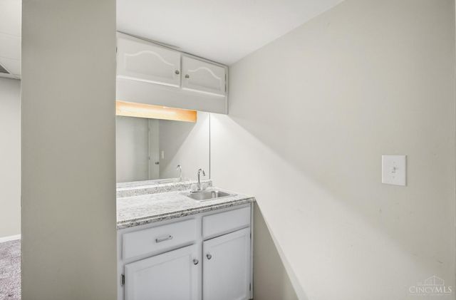 9477 Colegate Way, West Chester, OH 45011