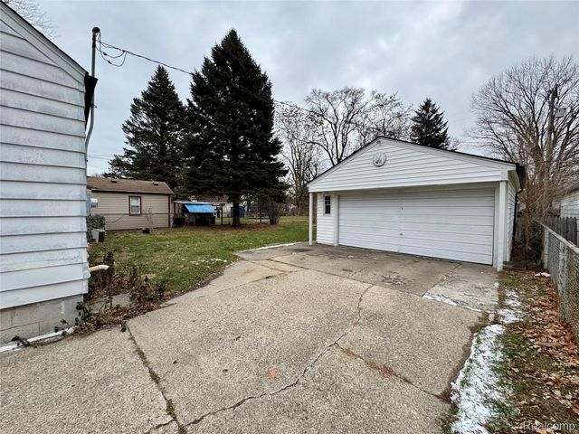 3734 Capitol Avenue, Warren, MI 48091