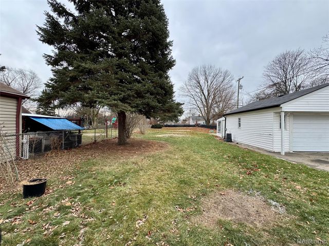 3734 Capitol Avenue, Warren, MI 48091