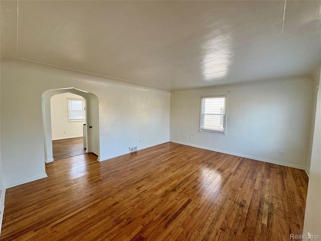 3734 Capitol Avenue, Warren, MI 48091