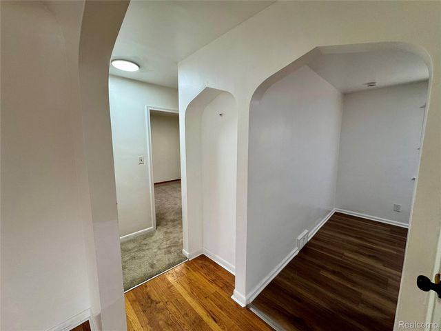 3734 Capitol Avenue, Warren, MI 48091