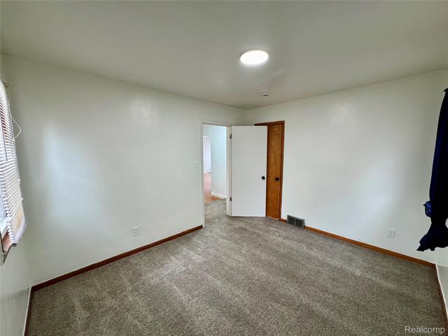 3734 Capitol Avenue, Warren, MI 48091