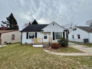 3734 Capitol Avenue, Warren, MI 48091