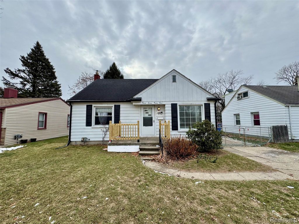 3734 Capitol Avenue, Warren, MI 48091