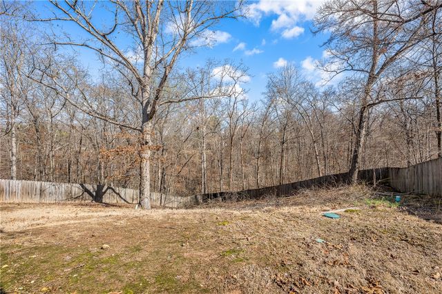 6 Chaucer Drive, Bella Vista, AR 72714