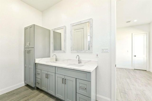 223 Road 5714, Cleveland, TX 77327