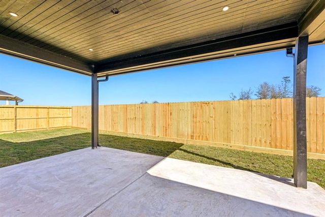 223 Road 5714, Cleveland, TX 77327