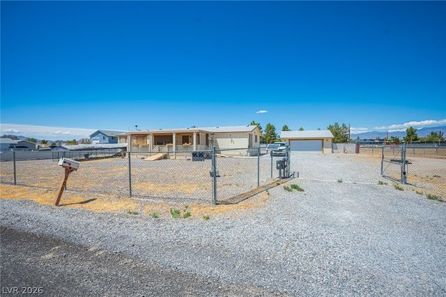 3200 Maple Road, Pahrump, NV 89048