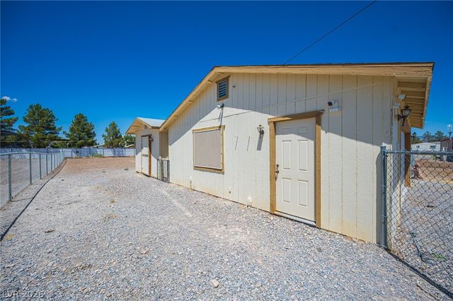 3200 Maple Road, Pahrump, NV 89048