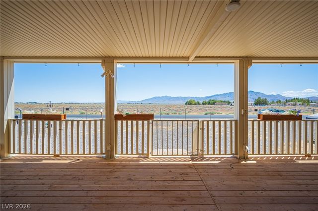 3200 Maple Road, Pahrump, NV 89048