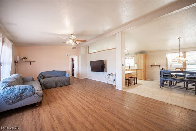 3200 Maple Road, Pahrump, NV 89048