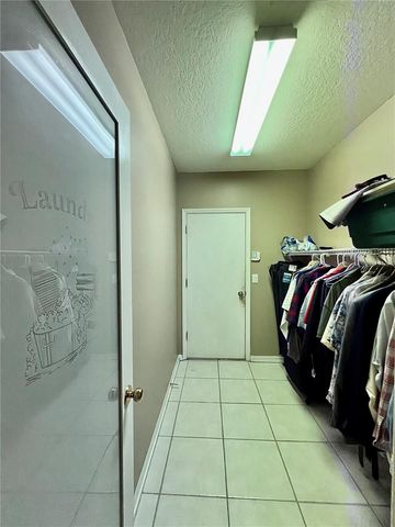 18241 COLLRIDGE DRIVE, Tampa, FL 33647