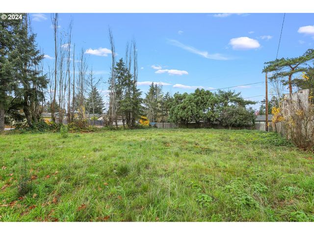 Butternut Dr, Beaverton, OR 97007