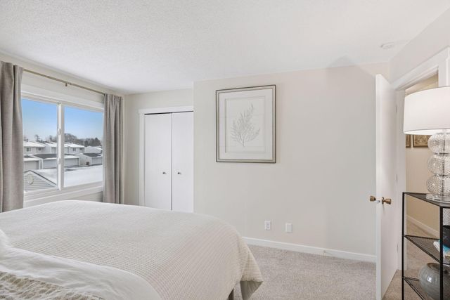 2244 Tower Court, Woodbury, MN 55125